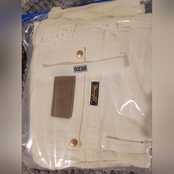 Kids 14 Wrangler Classic Jeans NWOT - Picture 9 of 9